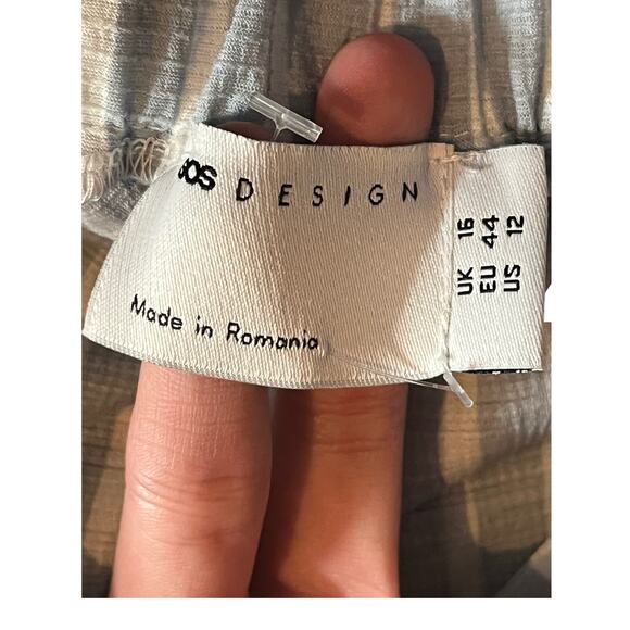 Asos Design shorts tall flippy textured blue stripe size 12 - Picture 3 of 3